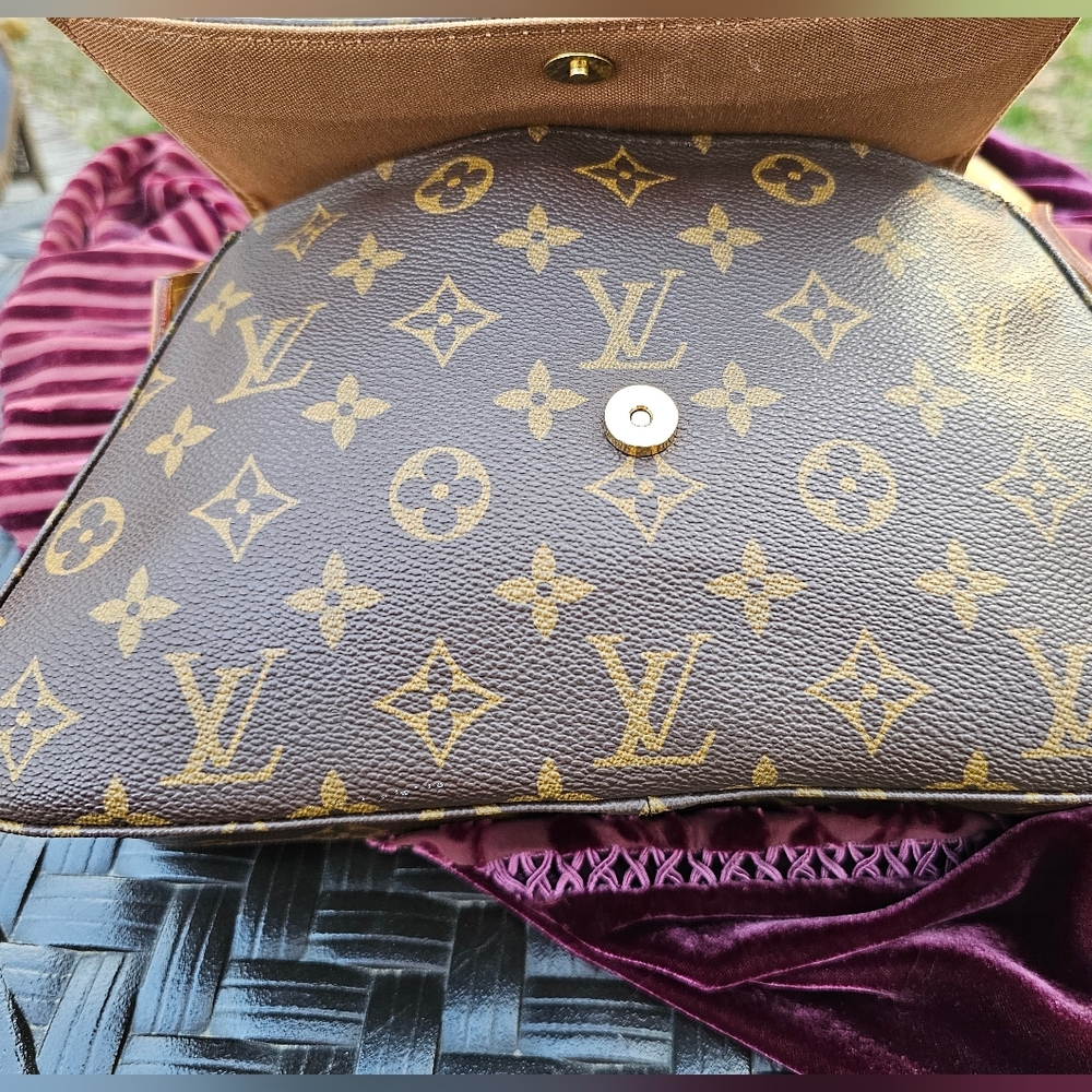 Y2K NOS NWT Mini Looping LV Louis Vuitton Purse, bag, shoulder - Picture 4 of 17